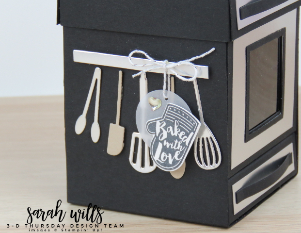 Stampin-Up-3D-Thursday-Apron-of-Love-Bundle-Oven-Stove-Cooker-Treat-Box-Cupcake-Muffin-Cookies-Project-Sheet-Idea-Sarah-Wills-Sarahsinkspot-Stampinup-Utensil-Rack